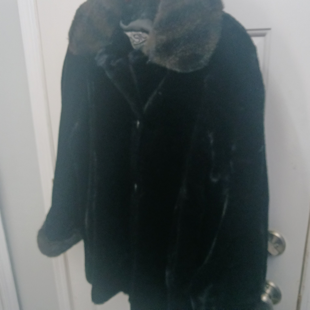 Basic Editions Black Jacket - Picture 5 of 11